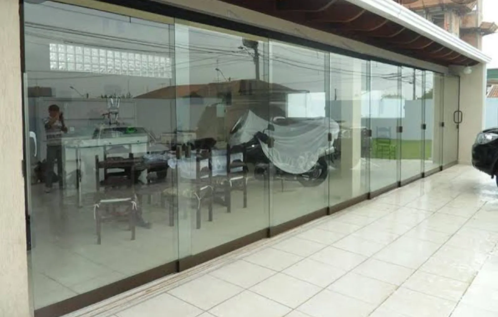 Portas e Vitrines Comerciais 4